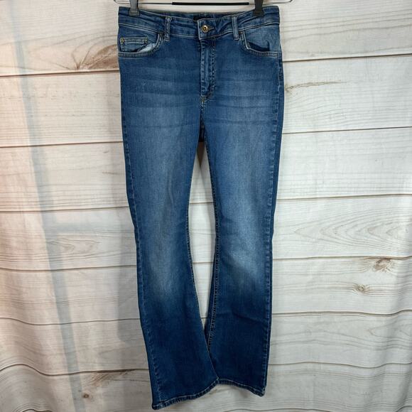 ONLY Blue Denim Medium Wash Blush Mid Waist Sweet Flared Jeans Size Large 30" - Picture 2 of 9